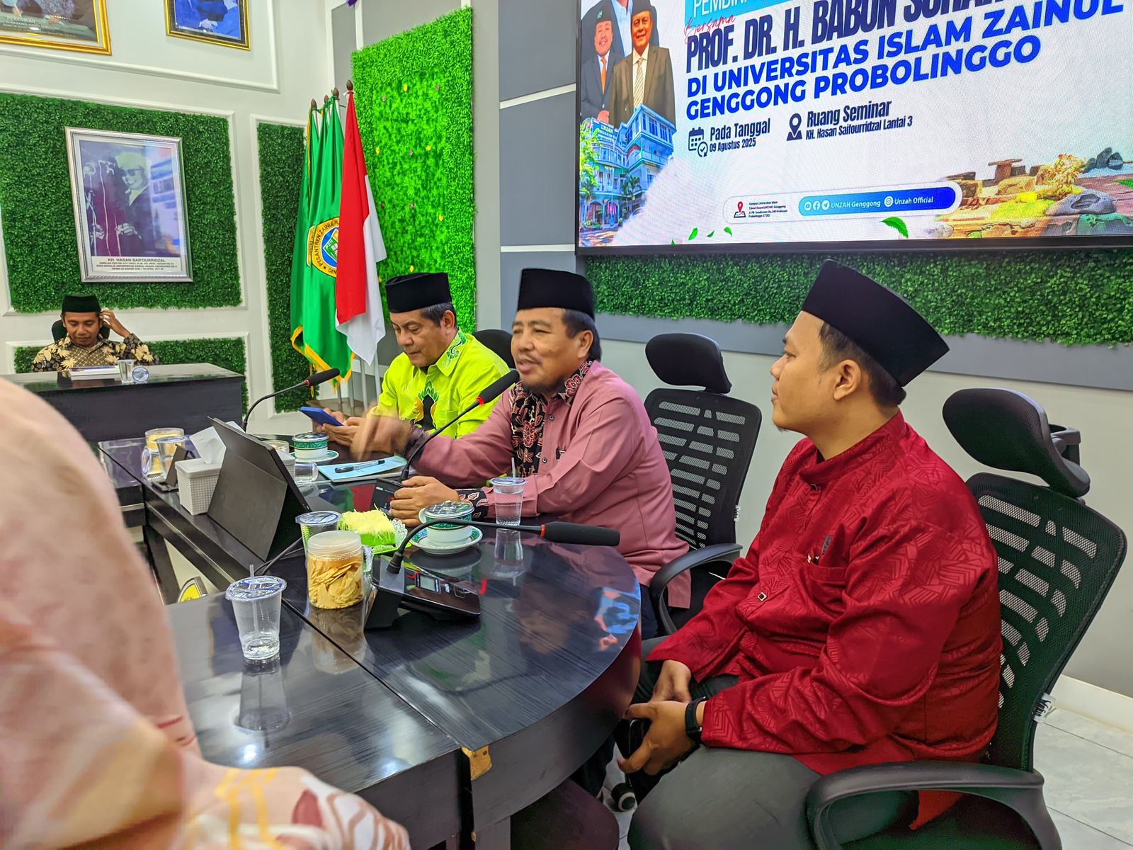 UNZAH Genggong Gelar Kuliah Pakar Bersama Prof. Dr. H. Babun Suharto, S.E., M.M. dan Assoc. Prof. Dr. Abdul Aziz Wahab, CH., CHT., B.A., M.Ag.,
